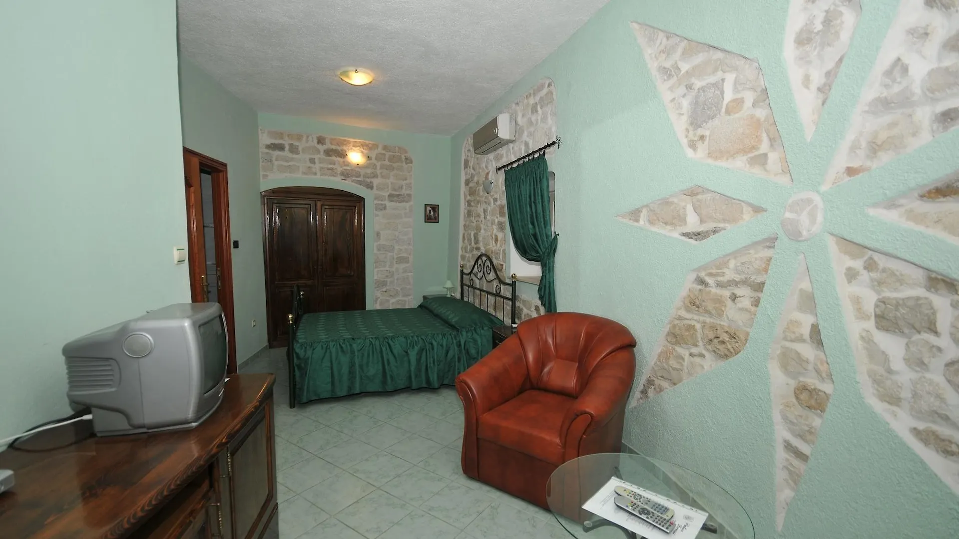 Palace Derossi Trogir 3*,  Croatia