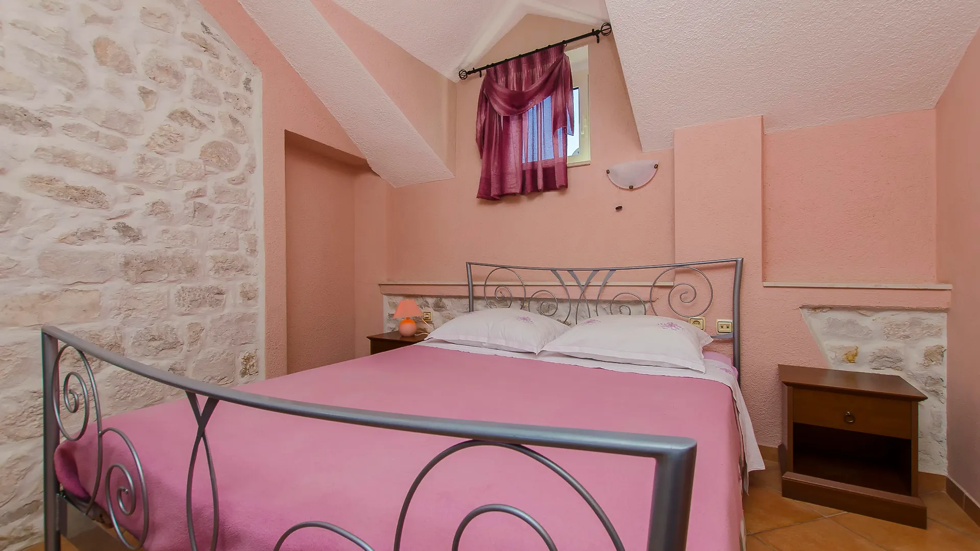 Palace Derossi Trogir