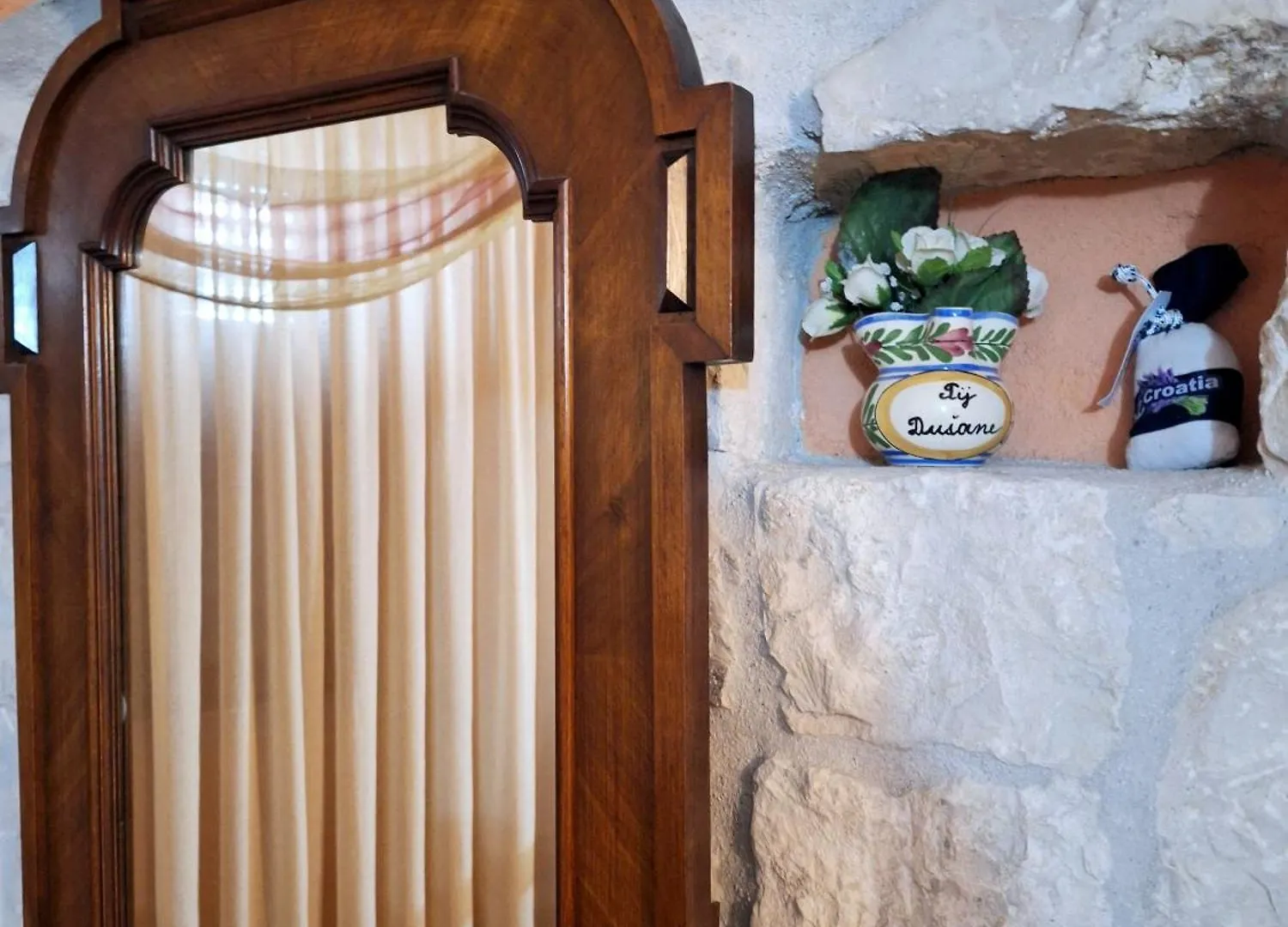 Bed & Breakfast Palace Derossi Trogir