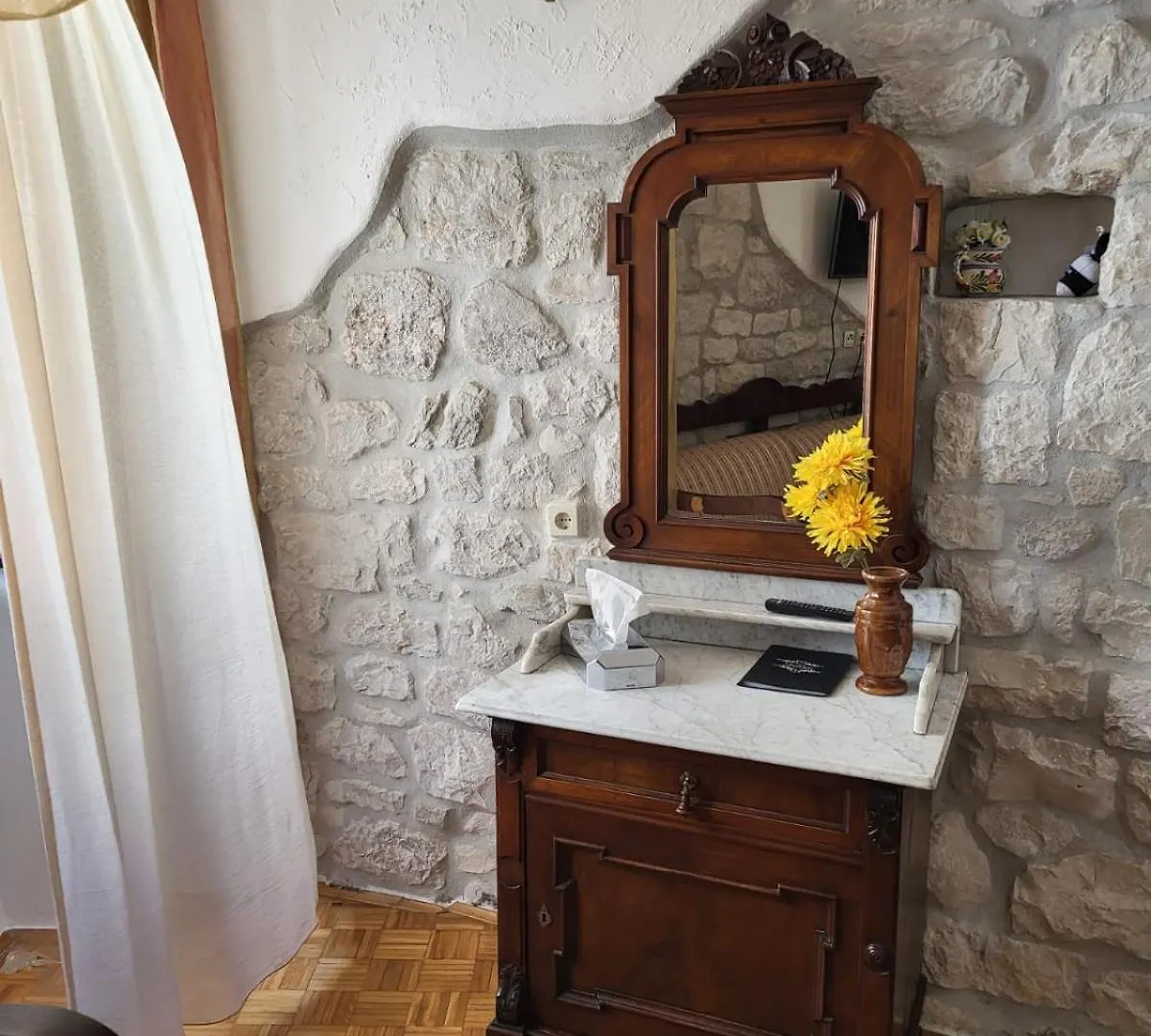 Bed & Breakfast Palace Derossi Trogir