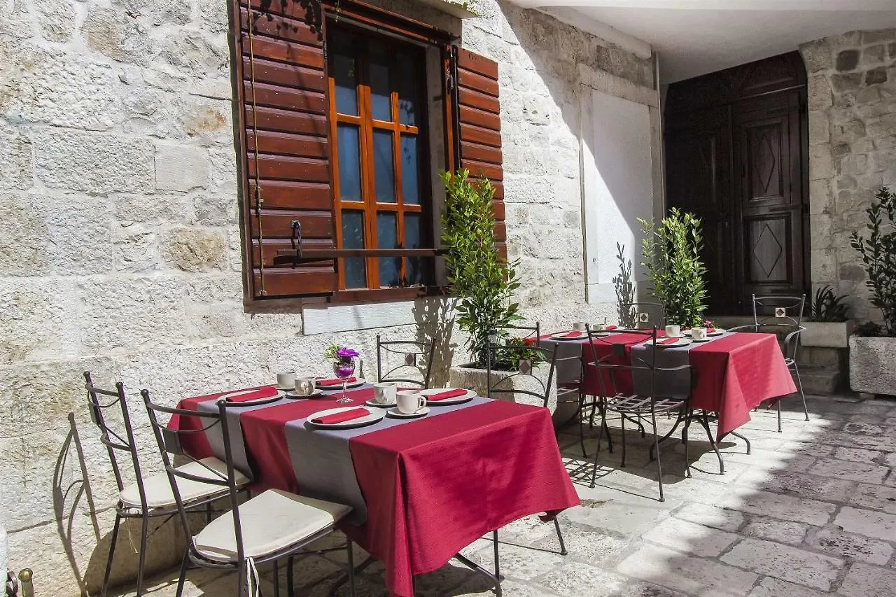 *** Bed & Breakfast Palace Derossi Trogir Croatia